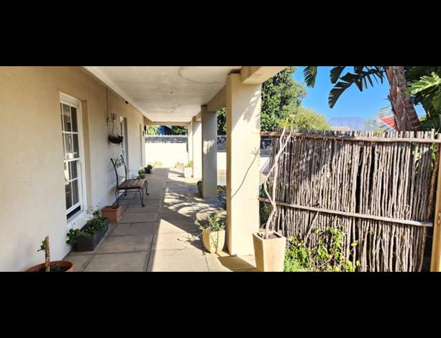 5 BEDROOM HOUSE FOR SALE IN PLUMSTEAD